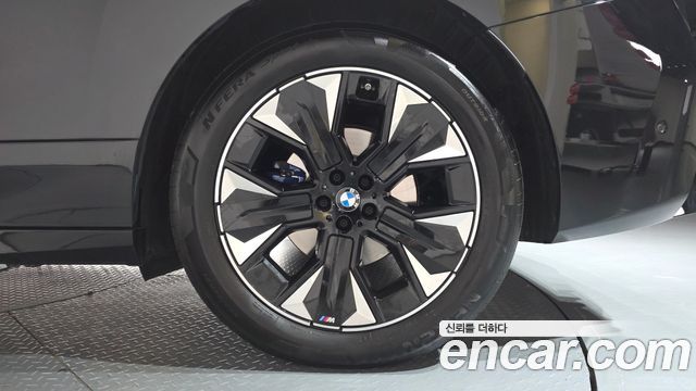 BMW iX 2026 — photo 7