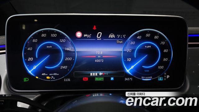 Mercedes-Benz EQE 2023 — photo 11