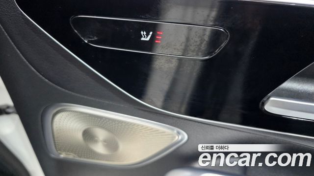 Mercedes-Benz EQE 2023 — photo 25