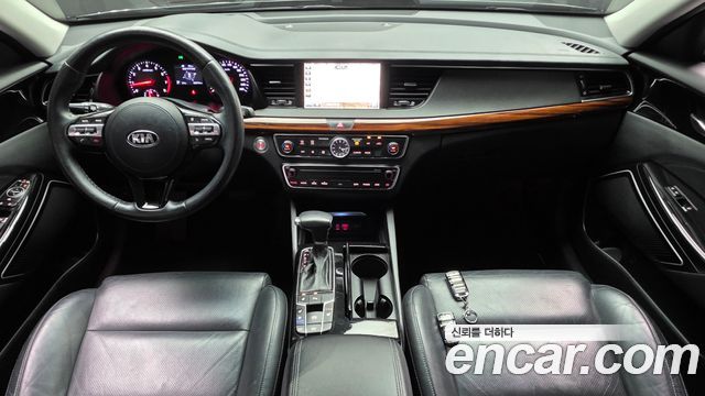 Kia K7 2016 — photo 10