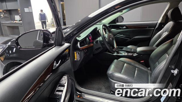 Kia K7 2016 — photo 13