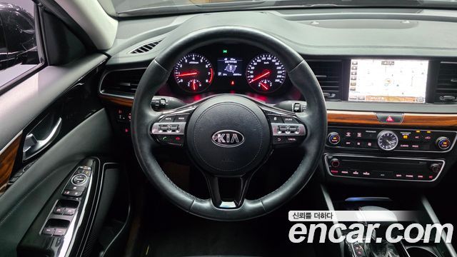 Kia K7 2016 — photo 19