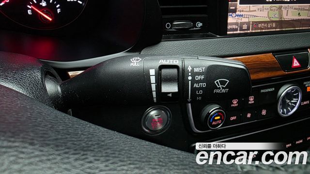Kia K7 2016 — photo 22