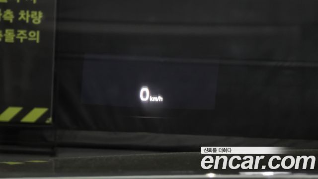 Kia K7 2016 — photo 23
