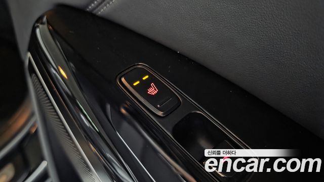 Kia K7 2016 — photo 24
