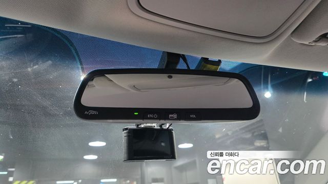 Kia K7 2016 — photo 26