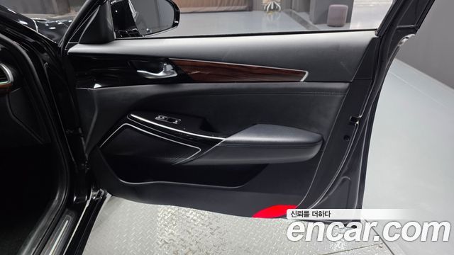 Kia K7 2016 — photo 14