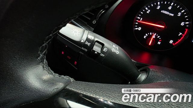 Kia K7 2016 — photo 29