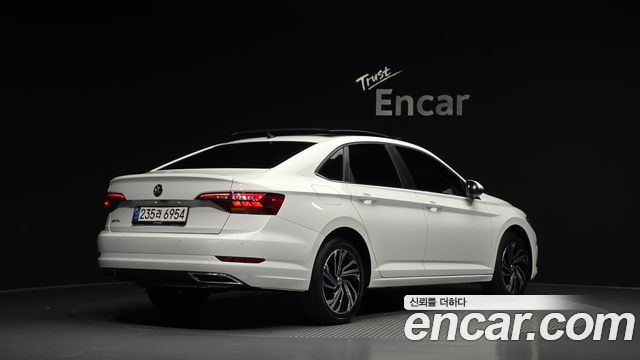 Volkswagen Jetta 2020 — photo 2