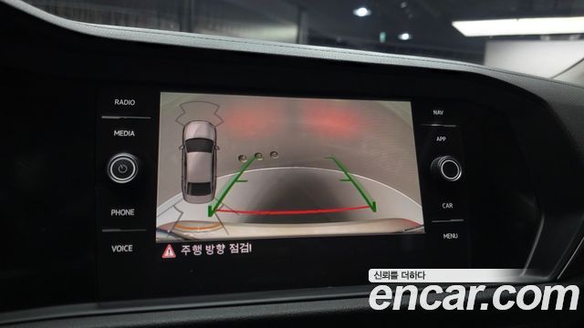 Volkswagen Jetta 2020 — photo 21