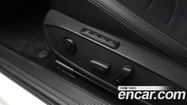 Volkswagen Jetta 2020 — photo 27