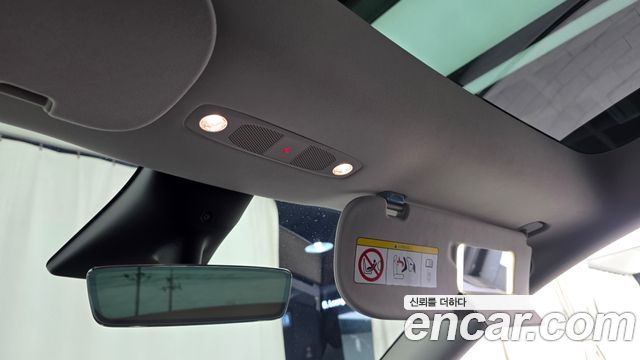 Tesla Model Y 2023 — photo 23