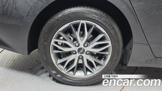 Kia K5 2022 — photo 5