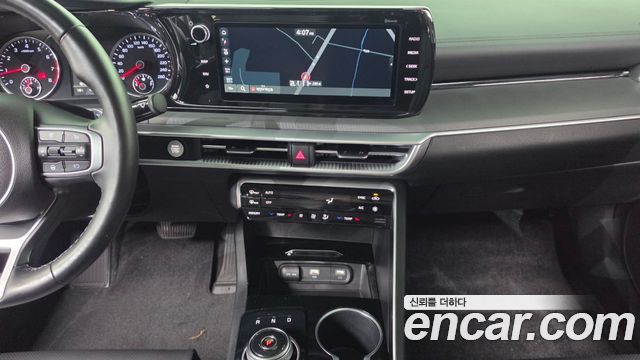 Kia K5 2022 — photo 22