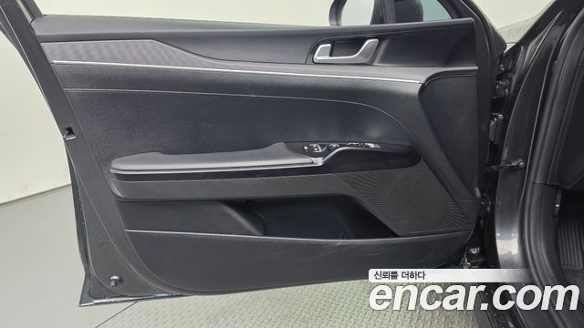 Kia K5 2022 — photo 14