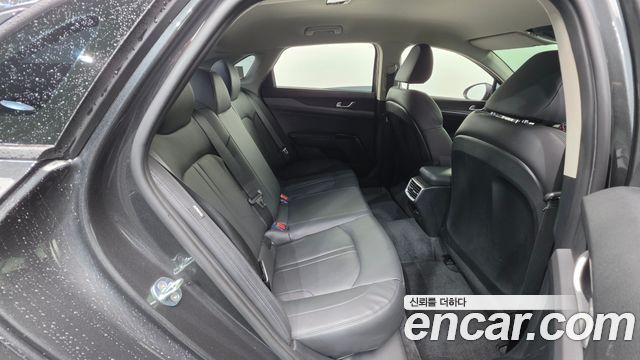Kia K5 2022 — photo 29