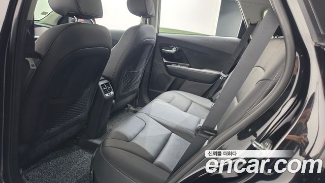 Kia Niro 2022 — photo 17