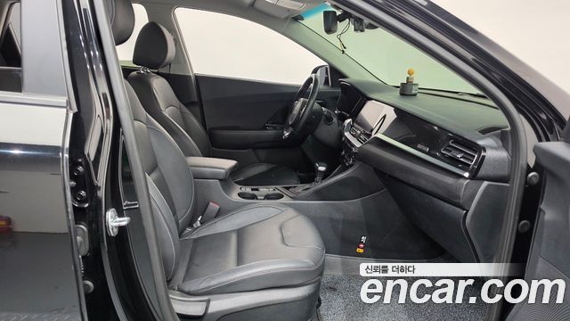 Kia Niro 2022 — photo 16