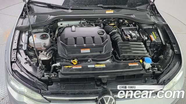 Volkswagen Golf 2024 — photo 6