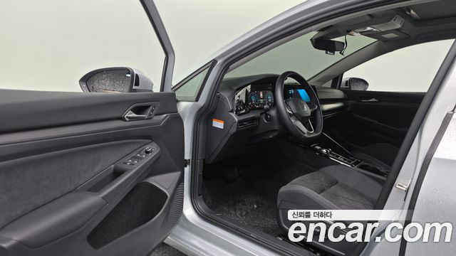 Volkswagen Golf 2024 — photo 13