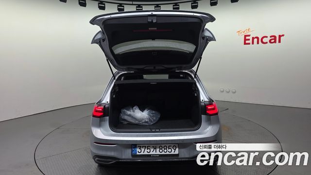 Volkswagen Golf 2024 — photo 24