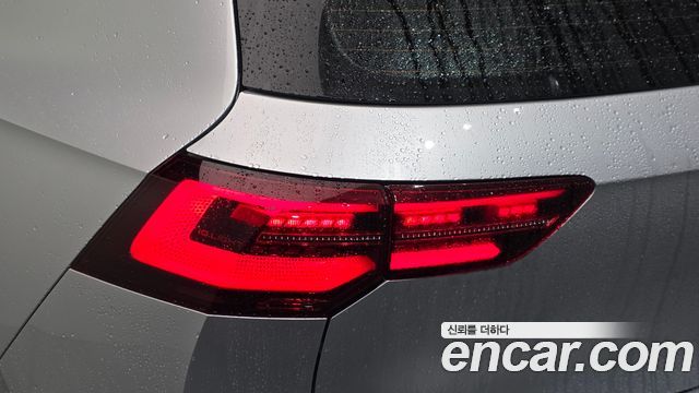 Volkswagen Golf 2024 — photo 9