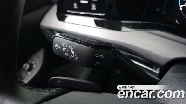 Volkswagen Golf 2024 — photo 33