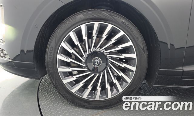 Hyundai Grandeur 2023 — photo 13