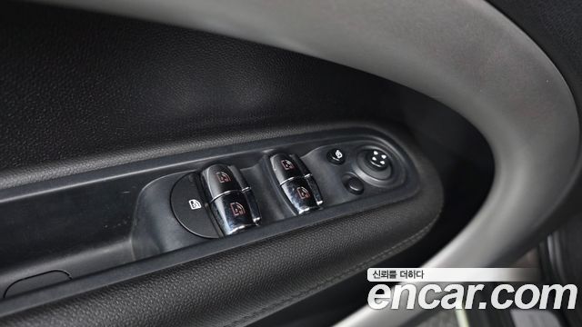 Mini Countryman 2016 — photo 11