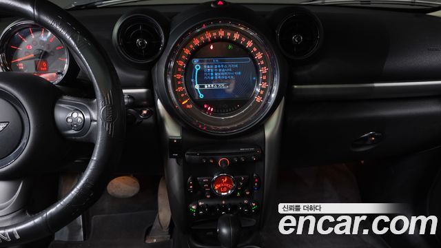 Mini Countryman 2016 — photo 13