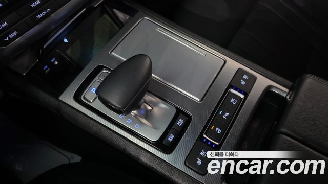 Genesis G80 2018 — photo 12