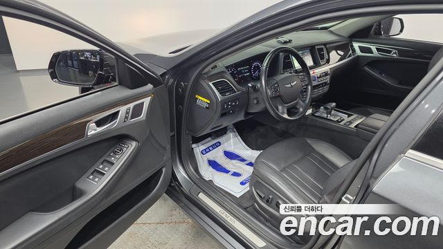 Genesis G80 2018 — photo 13