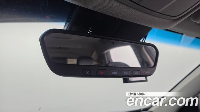 Genesis G80 2018 — photo 25