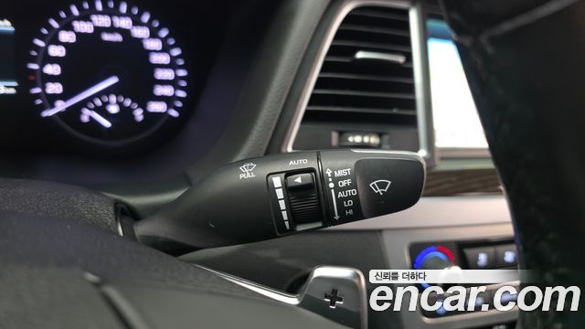 Genesis G80 2018 — photo 28