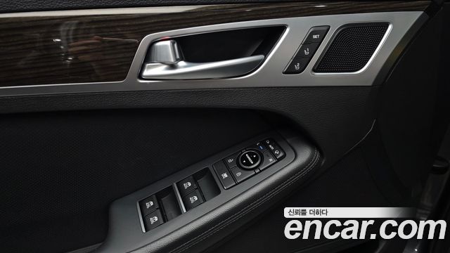 Genesis G80 2018 — photo 29
