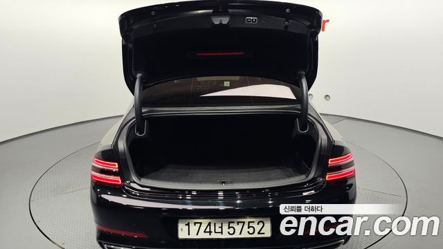 Genesis G80 2023 — photo 20