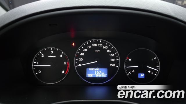 Hyundai Starex 2020 — photo 11