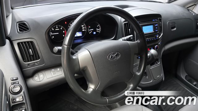 Hyundai Starex 2020 — photo 19