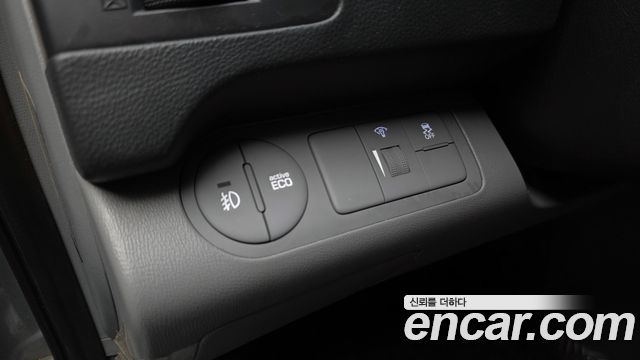 Hyundai Starex 2020 — photo 23