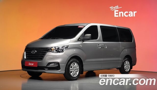 Hyundai Starex 2020 — photo 1