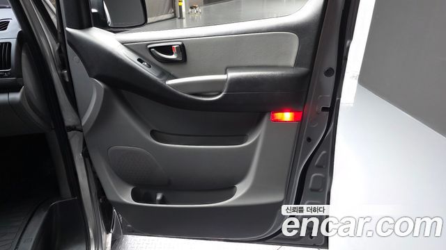 Hyundai Starex 2020 — photo 14