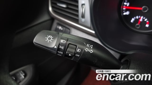 Kia K5 2018 — photo 24