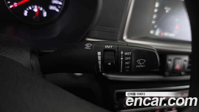 Kia K5 2018 — photo 29