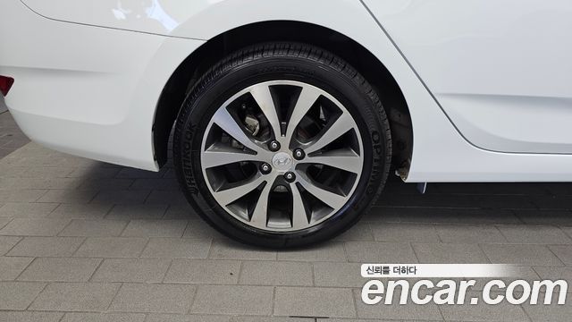 Hyundai Accent 2014 — photo 5