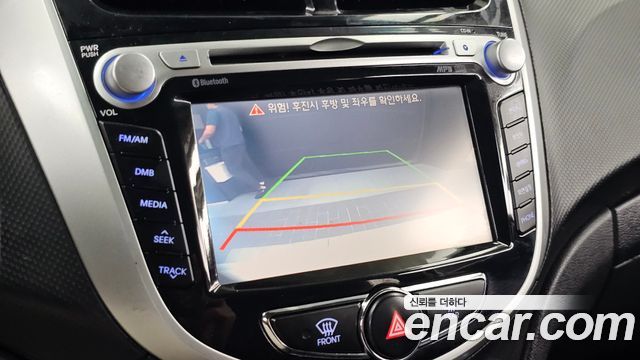 Hyundai Accent 2014 — photo 21