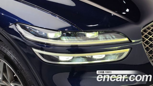 Genesis GV70 2021 — photo 17