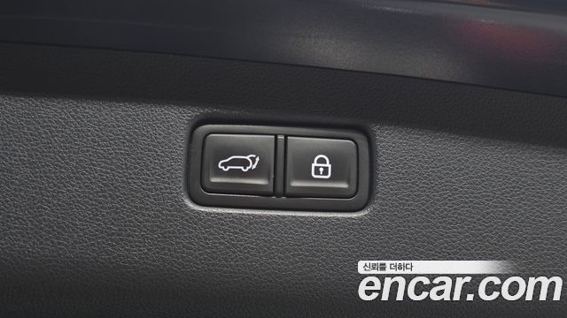 Genesis GV70 2021 — photo 22
