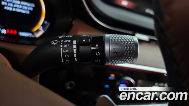 Genesis GV70 2021 — photo 26