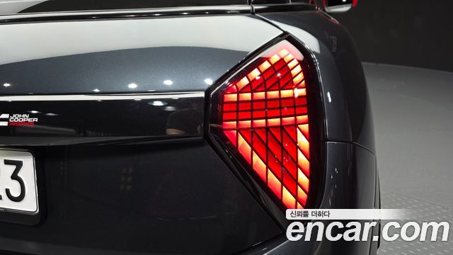 Mini Cooper 2025 — photo 9