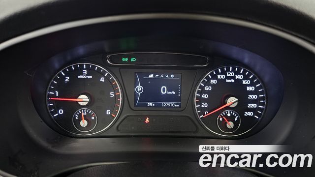 Kia Sorento 2016 — photo 11
